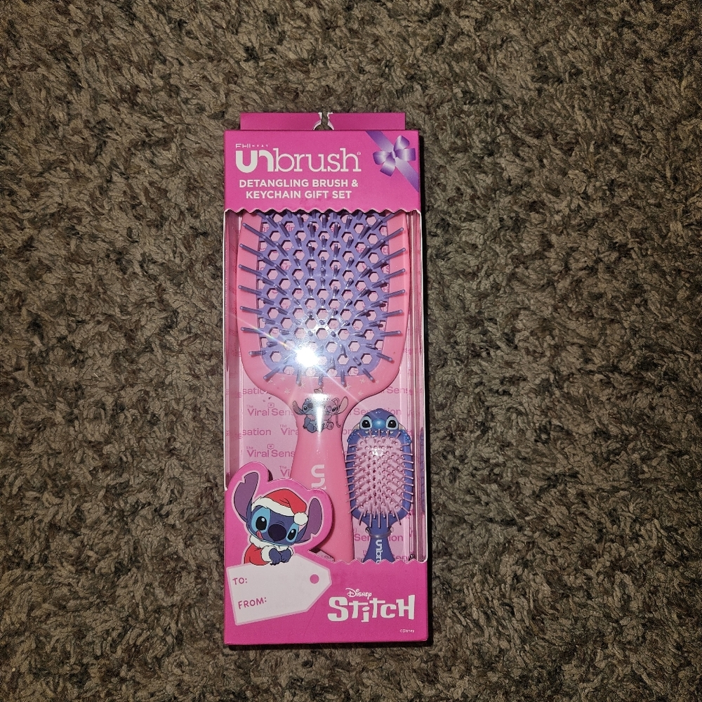 Disney Stitch Detangling Brush & Keychain Set - Purple and Pink